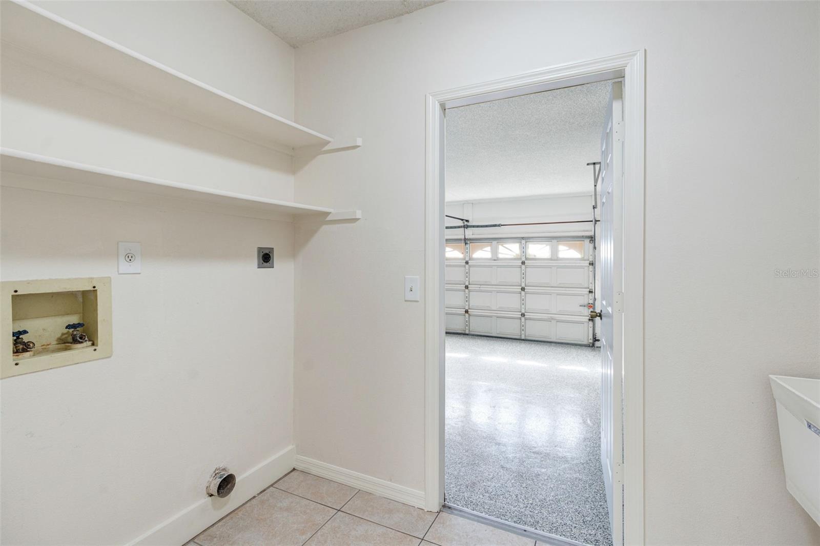 Image 33 of 41 For 2105 Cork Oak Street