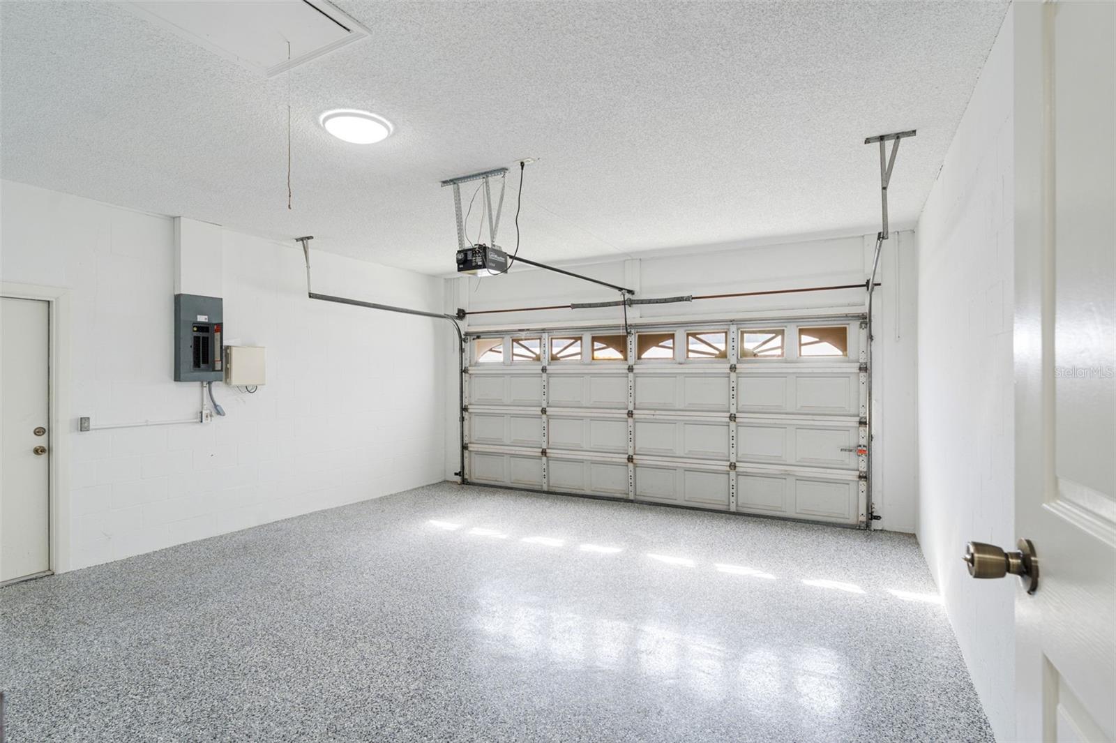 Image 34 of 41 For 2105 Cork Oak Street