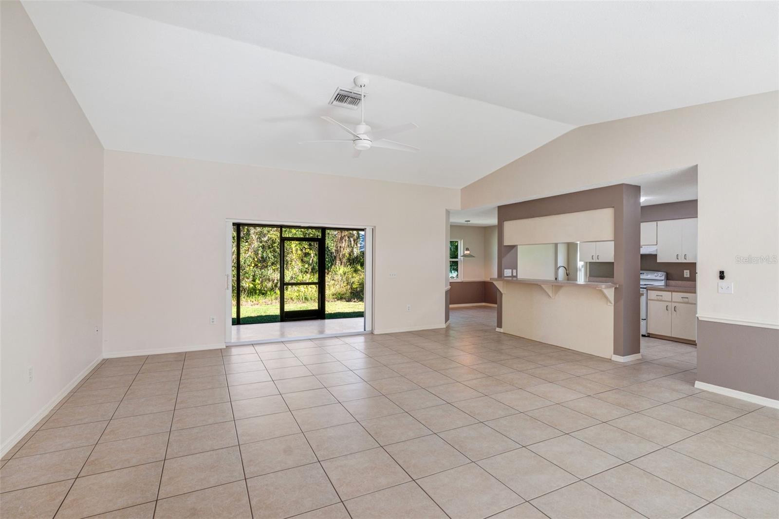 Image 7 of 41 For 2105 Cork Oak Street