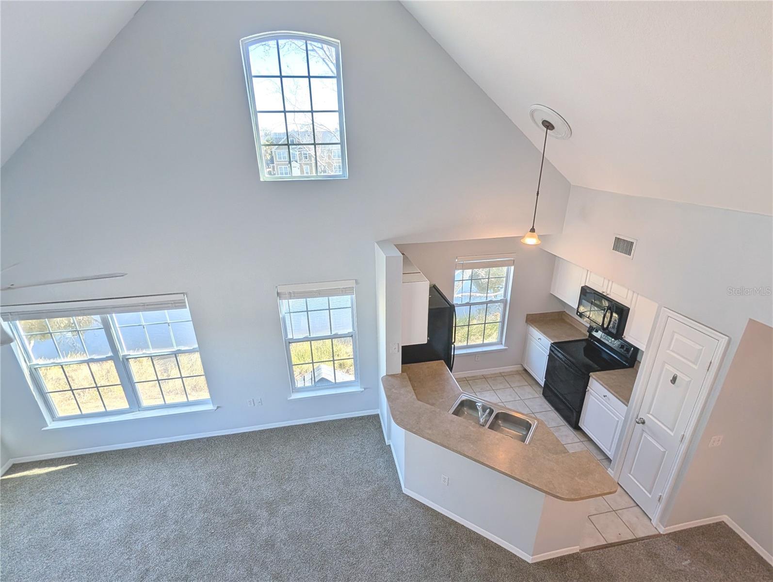 Image 10 of 37 For 5611 Bidwell Parkway 205