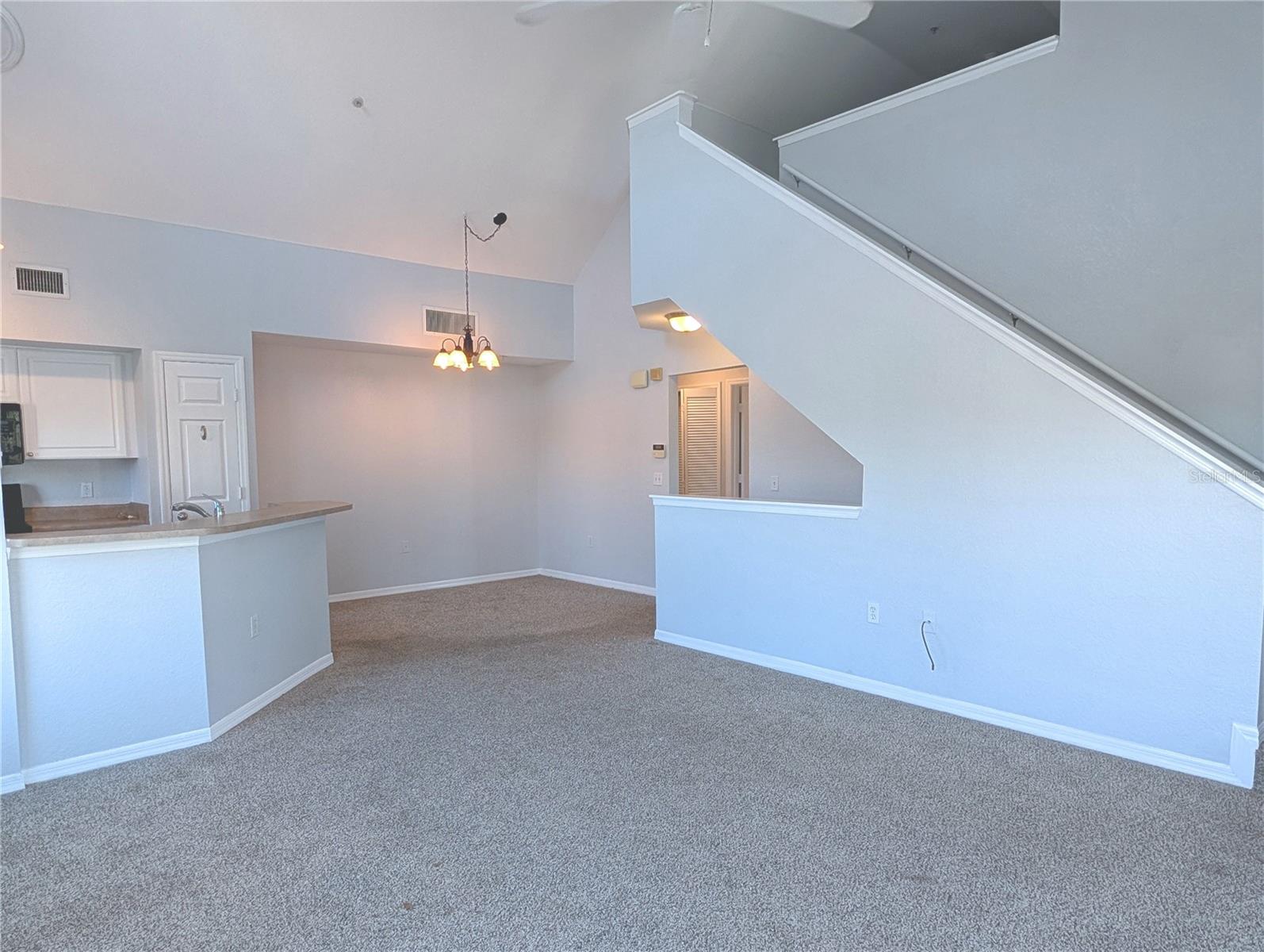 Image 6 of 37 For 5611 Bidwell Parkway 205