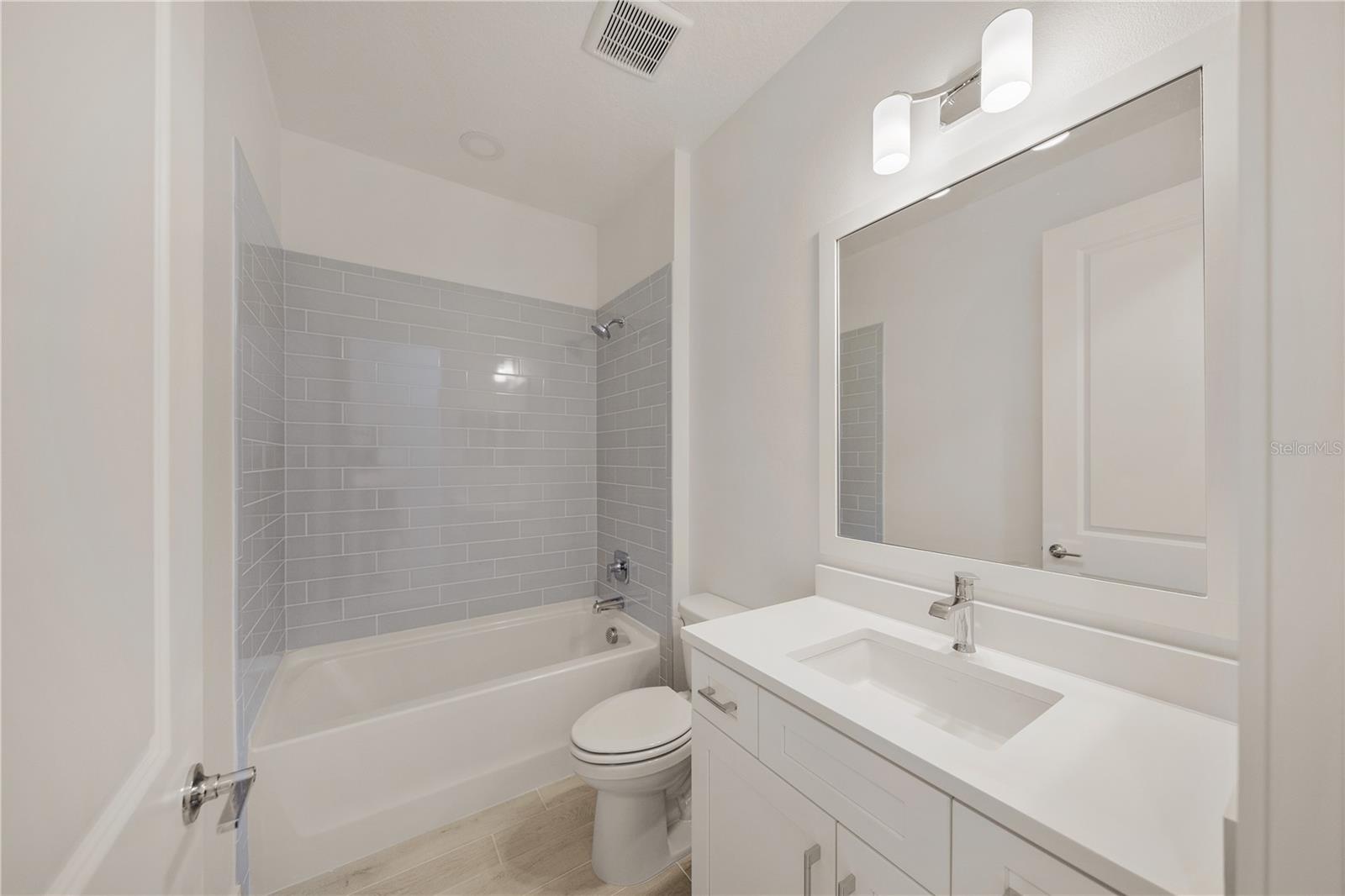 Image 14 of 27 For 9533 Lunar Dove Court