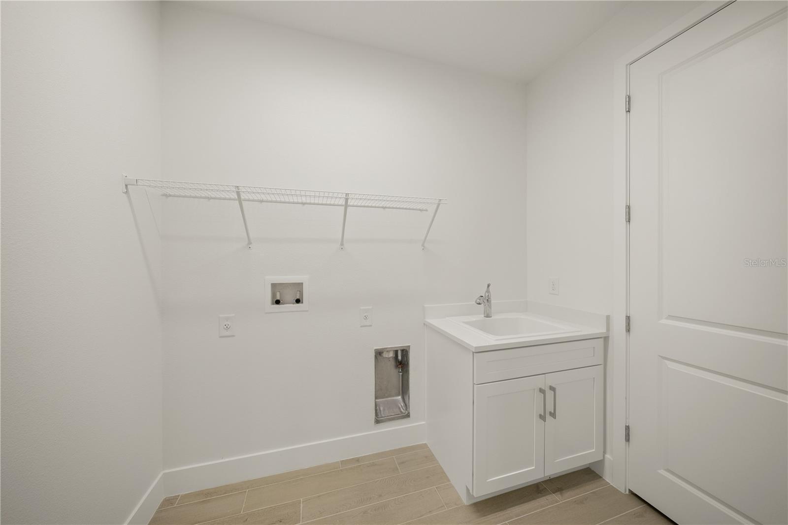 Image 15 of 27 For 9533 Lunar Dove Court