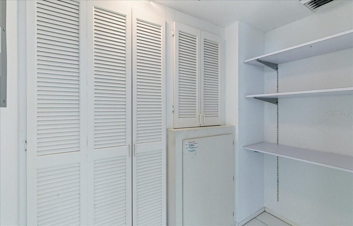 Image 36 of 49 For 1065 Gulf Of Mexico Drive 305