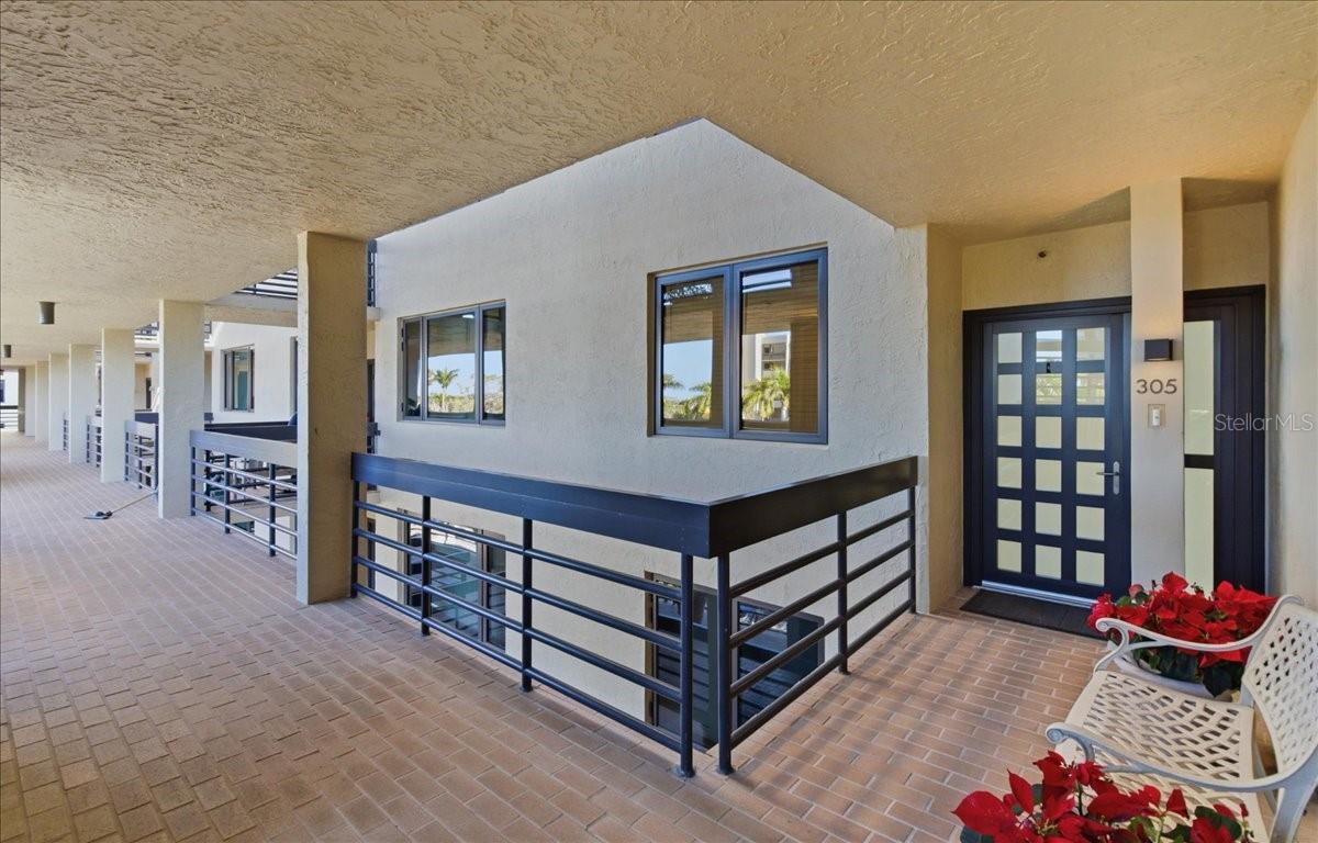 Image 7 of 49 For 1065 Gulf Of Mexico Drive 305