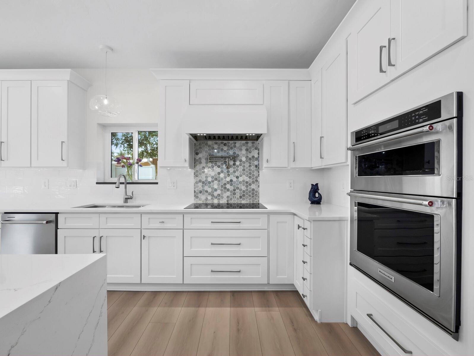 Image 14 of 57 For 635 Marbury Lane