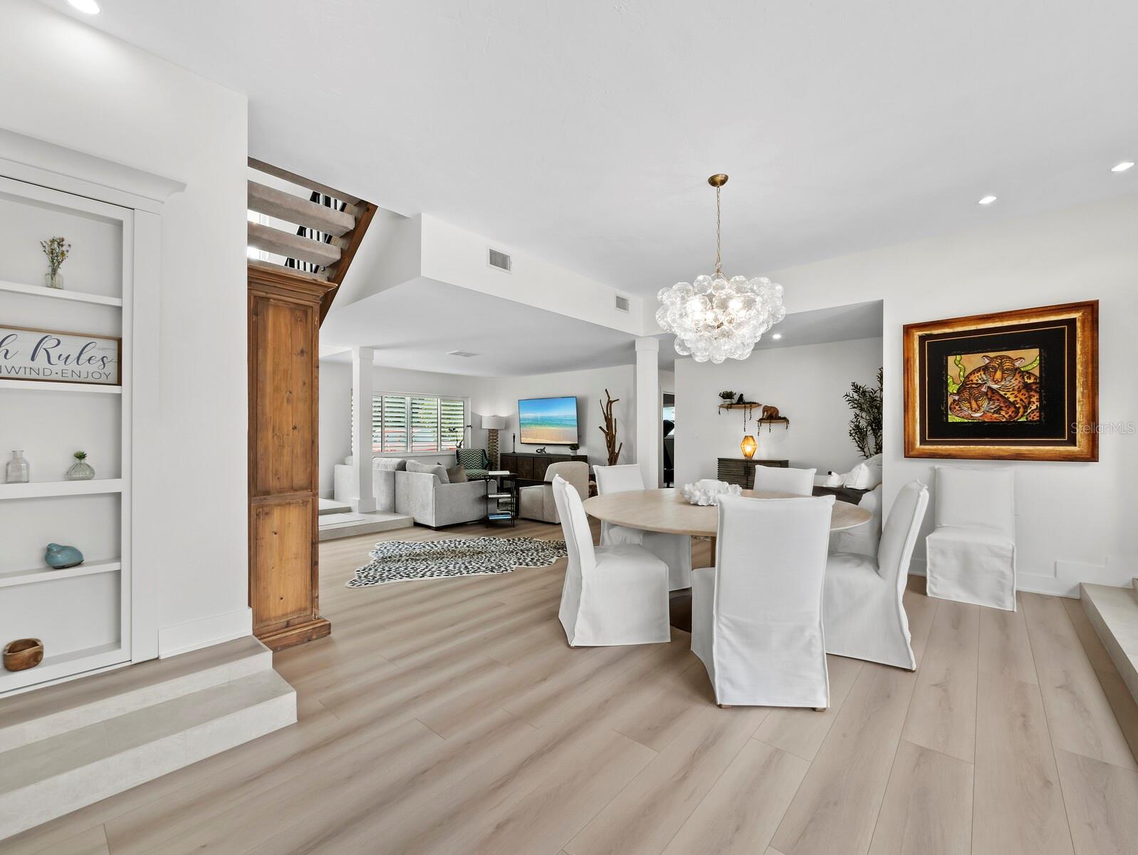 Image 18 of 57 For 635 Marbury Lane