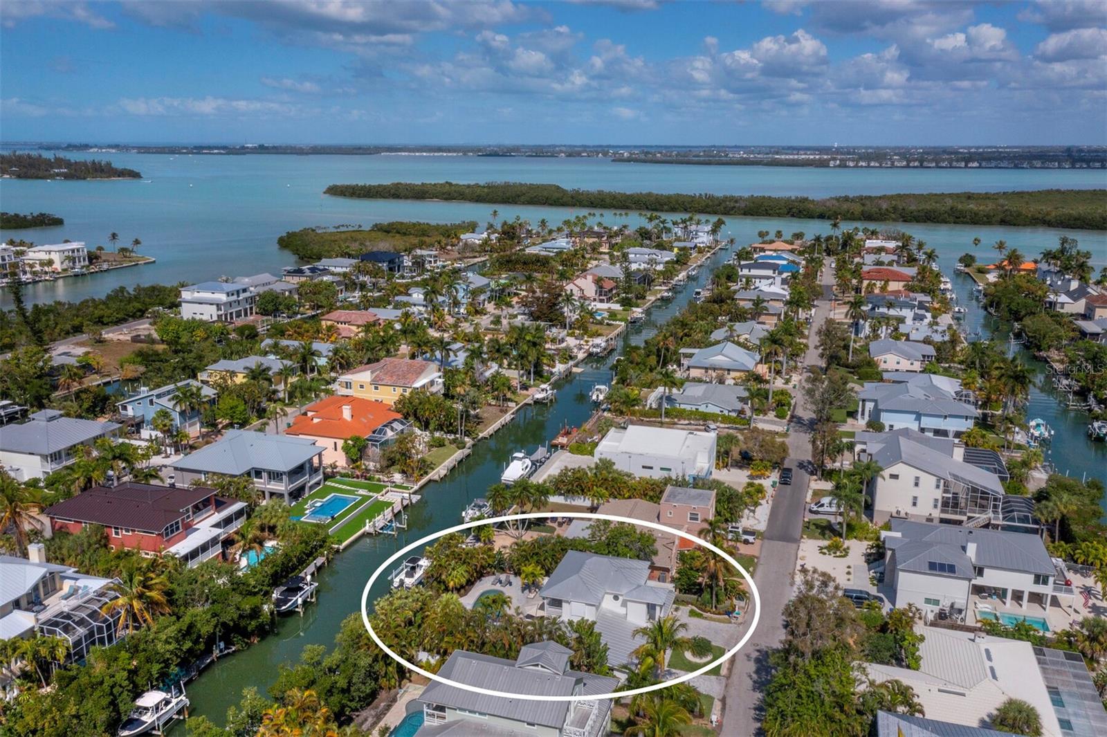 Image 32 of 57 For 635 Marbury Lane