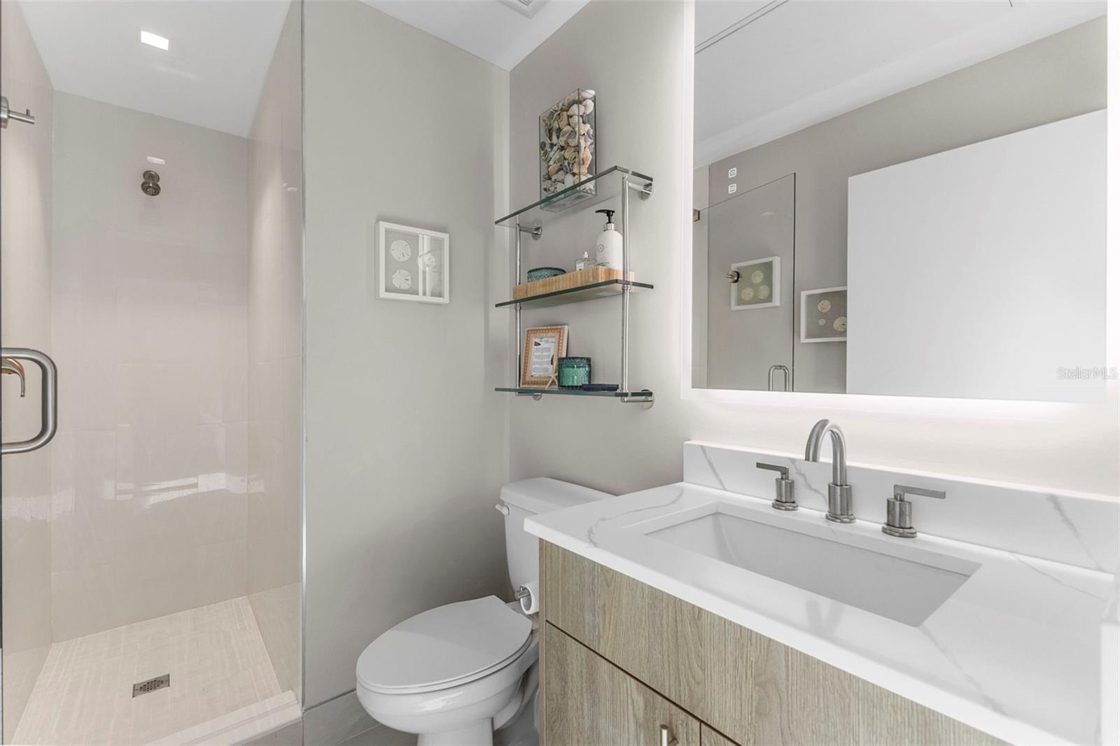 Image 23 of 36 For 1558 4th St  212