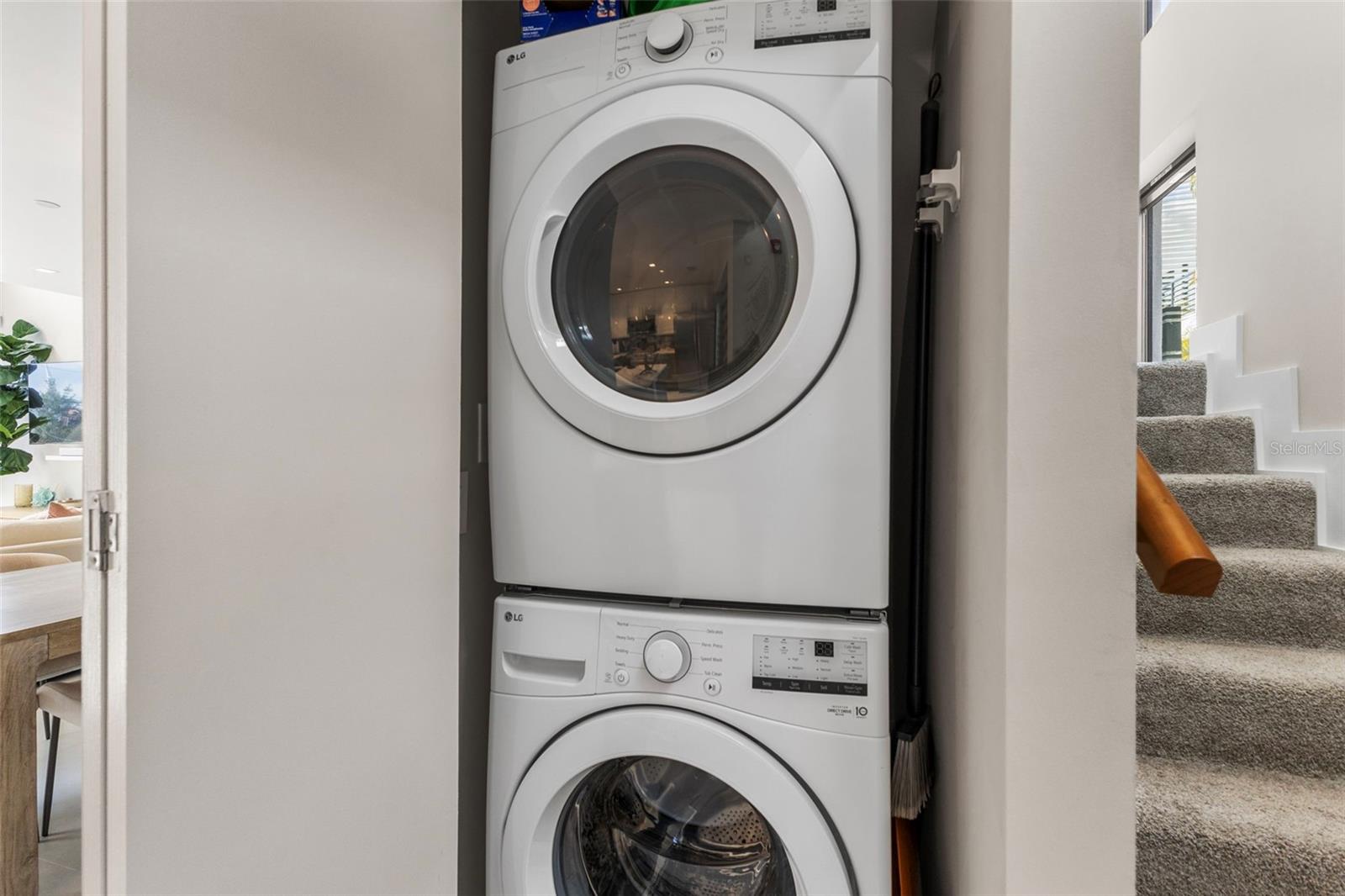 Image 25 of 36 For 1558 4th St  212