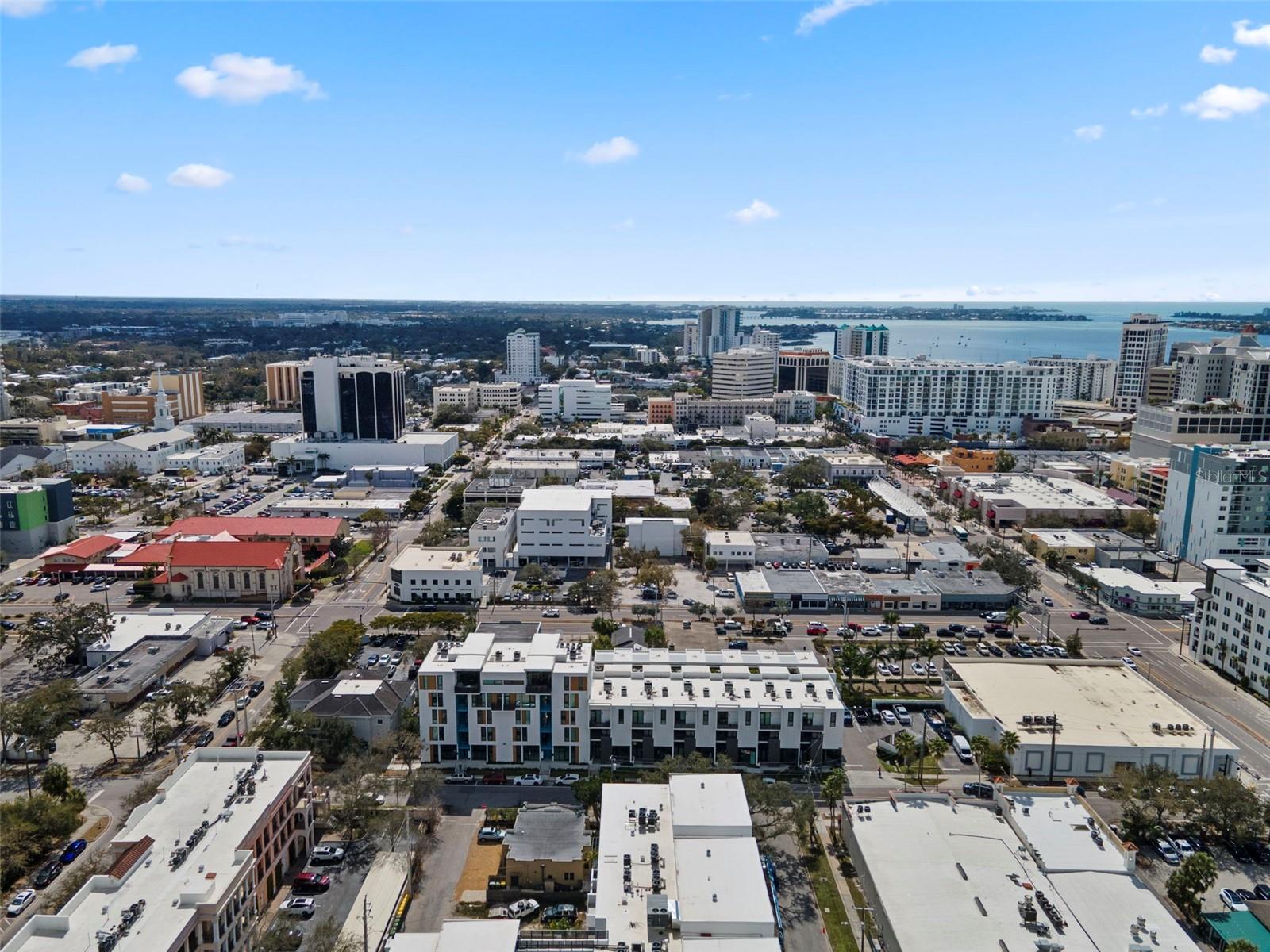 Image 27 of 36 For 1558 4th St  212