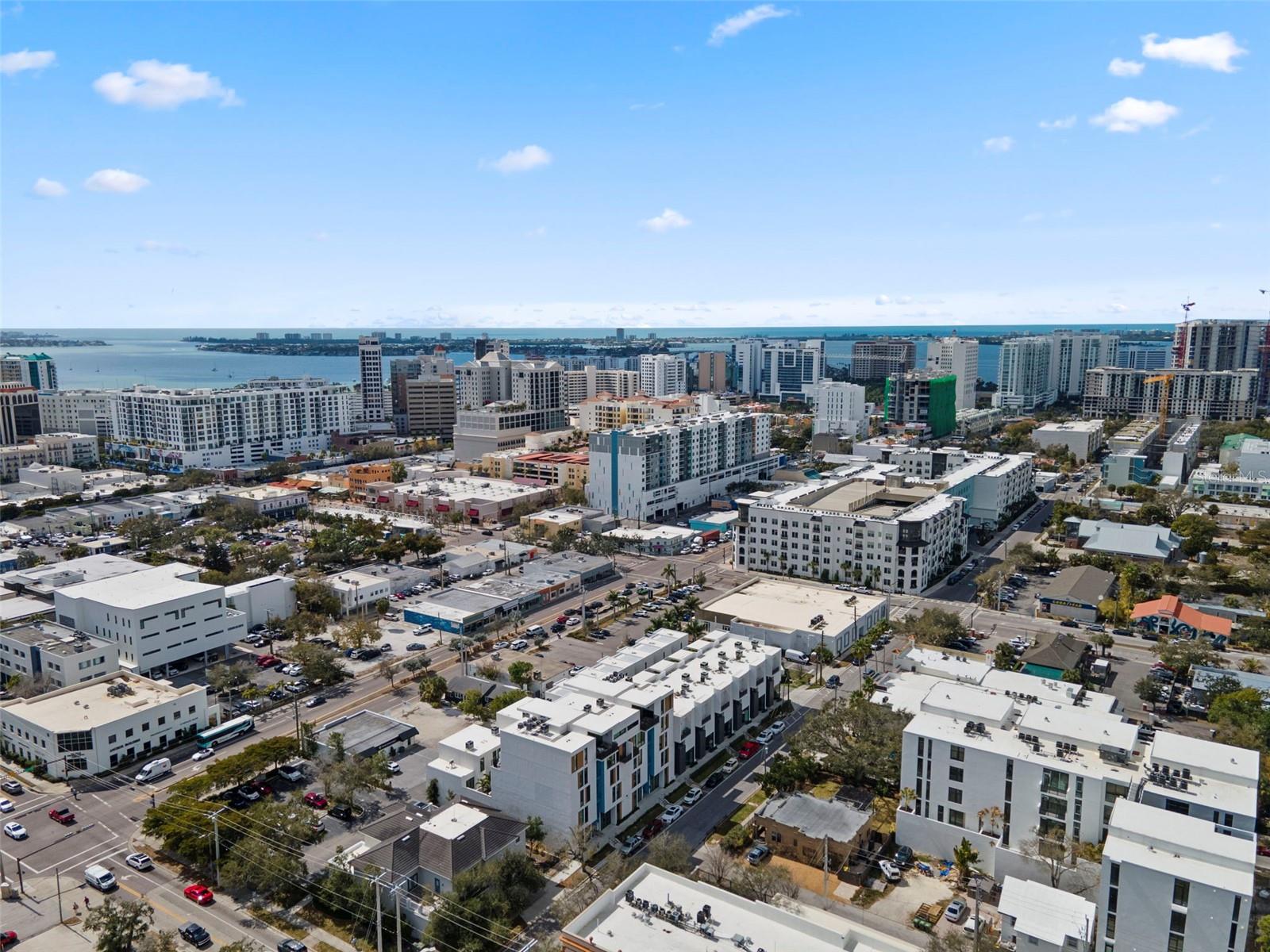 Image 30 of 36 For 1558 4th St  212