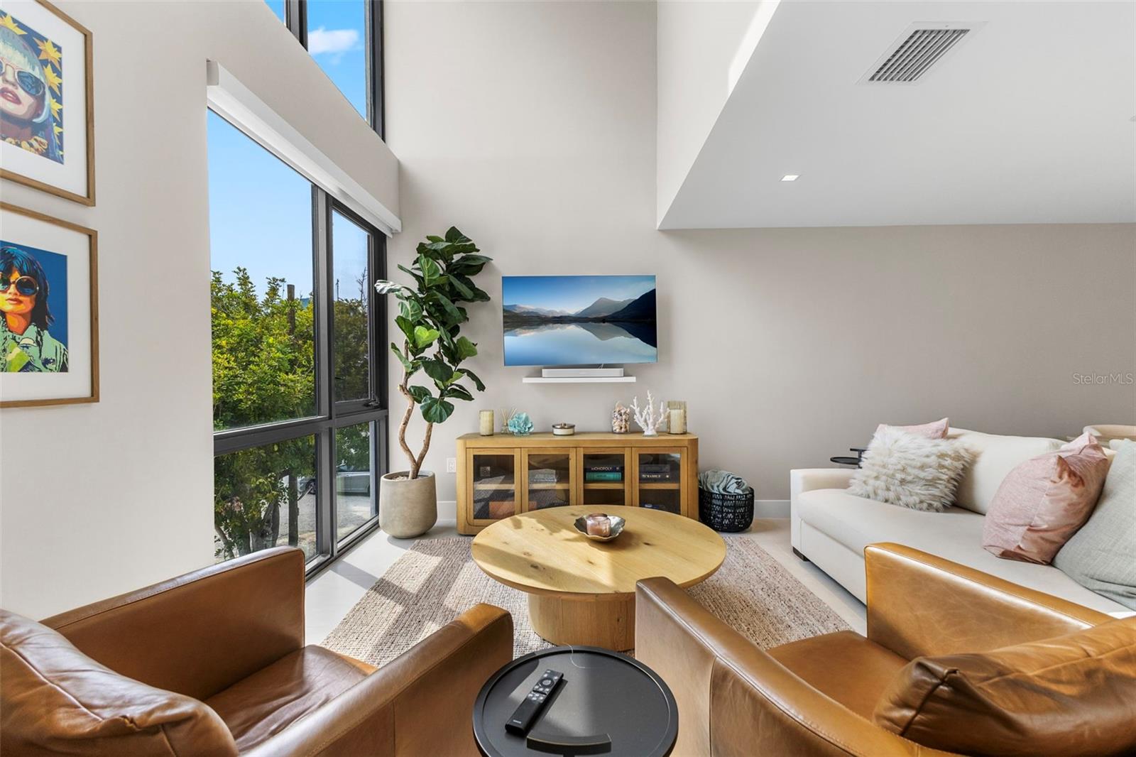 Image 7 of 36 For 1558 4th St  212