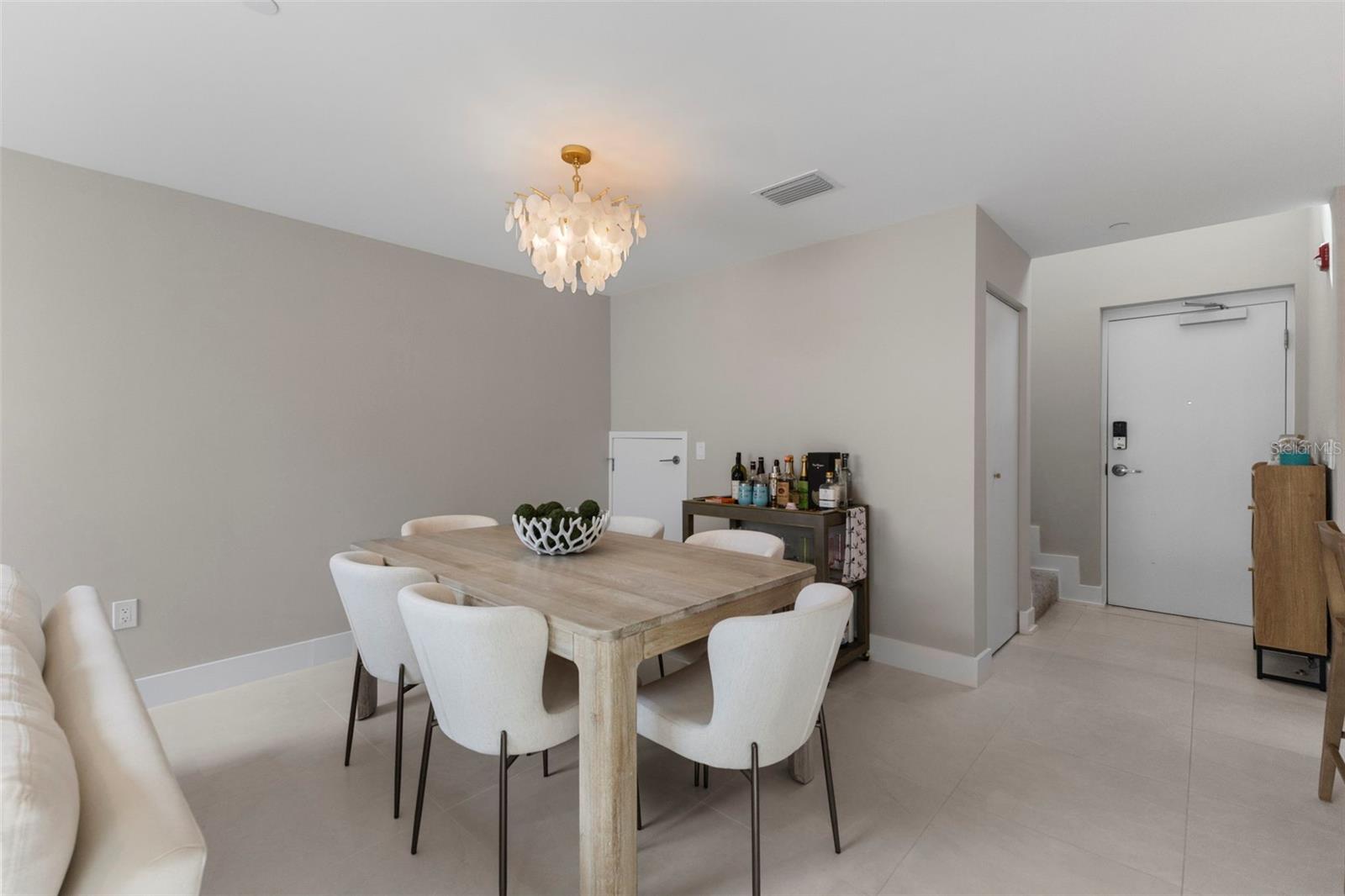 Image 9 of 36 For 1558 4th St  212