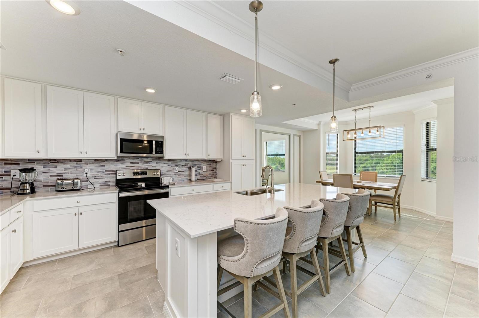 Image 14 of 65 For 18114 Gawthrop Drive 306