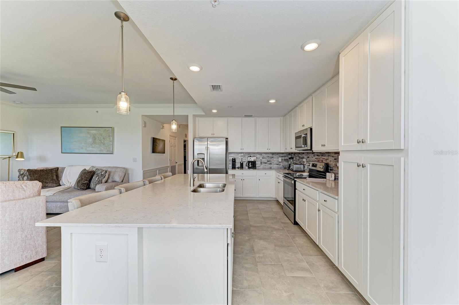 Image 16 of 65 For 18114 Gawthrop Drive 306