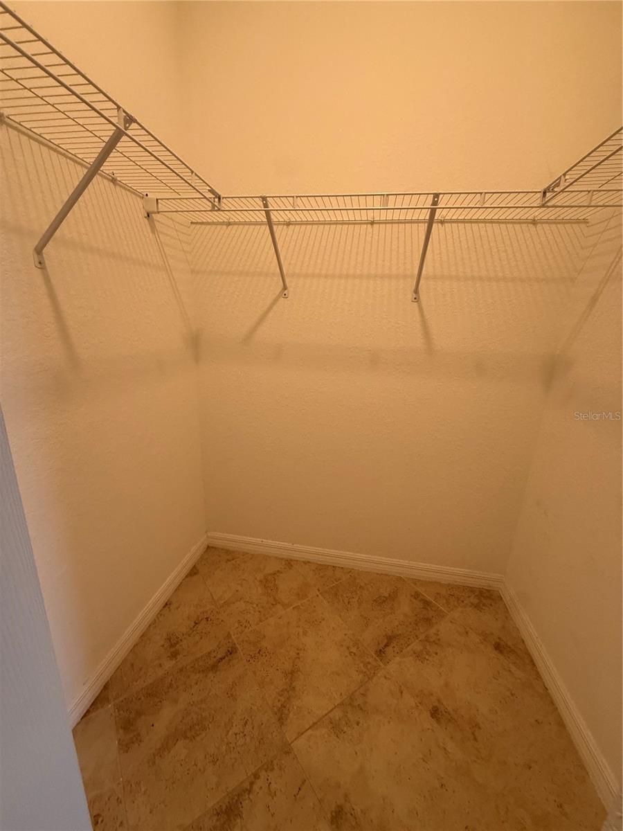 Image 18 of 31 For 20460 Lagente Circle