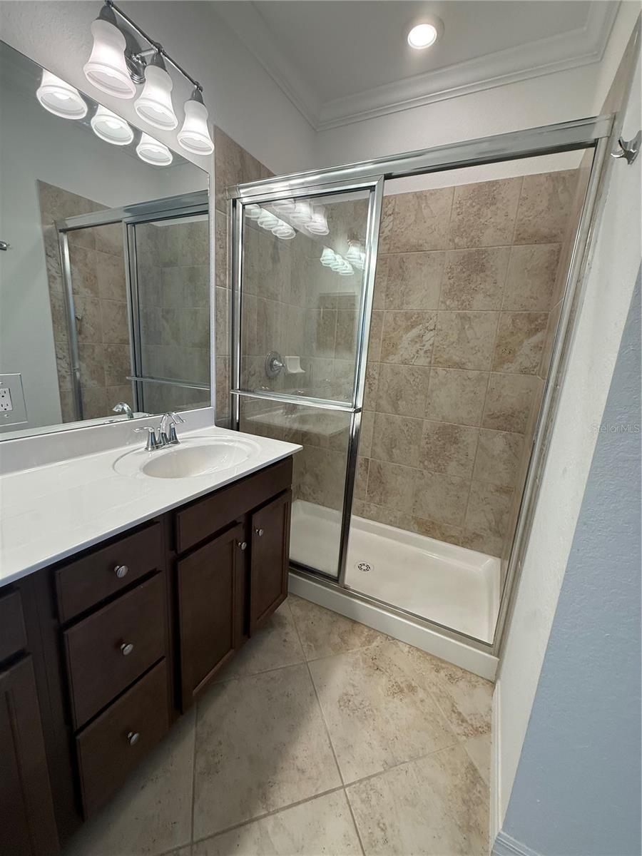 Image 21 of 31 For 20460 Lagente Circle