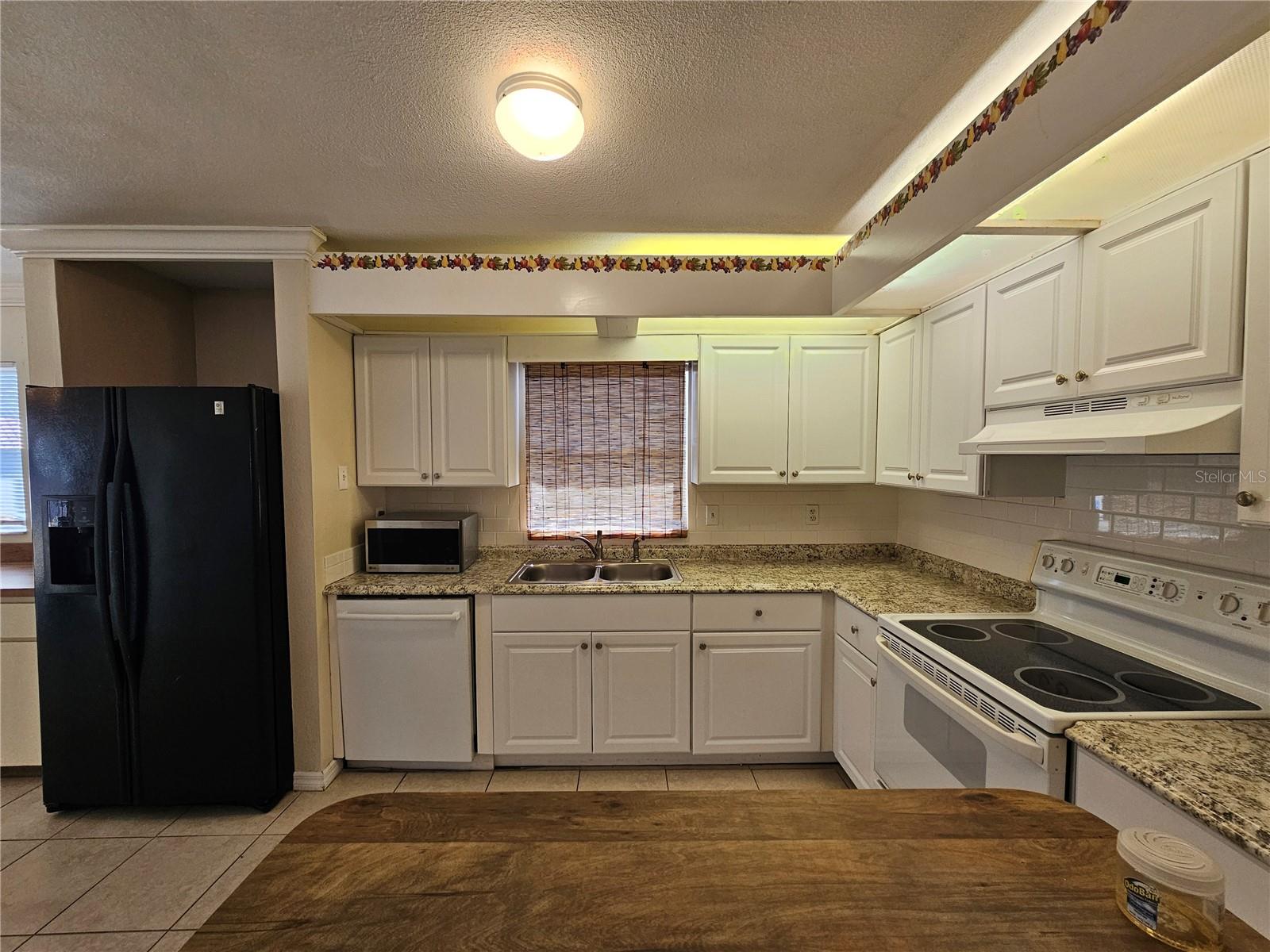 Image 17 of 64 For 1011 Bacon Avenue