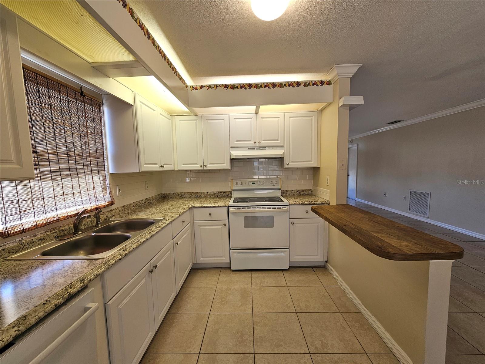 Image 19 of 64 For 1011 Bacon Avenue