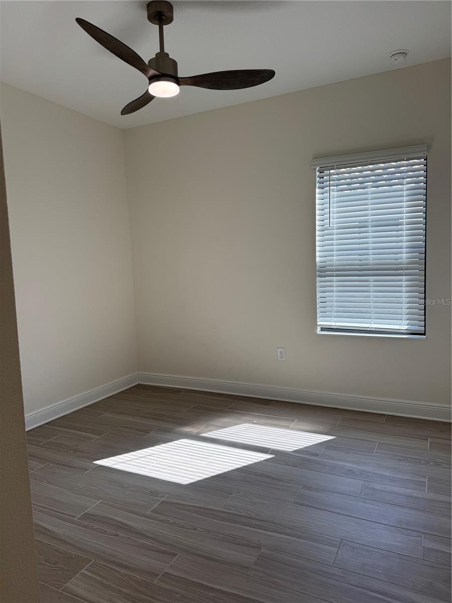 Image 11 of 43 For 261 Potenza Loop