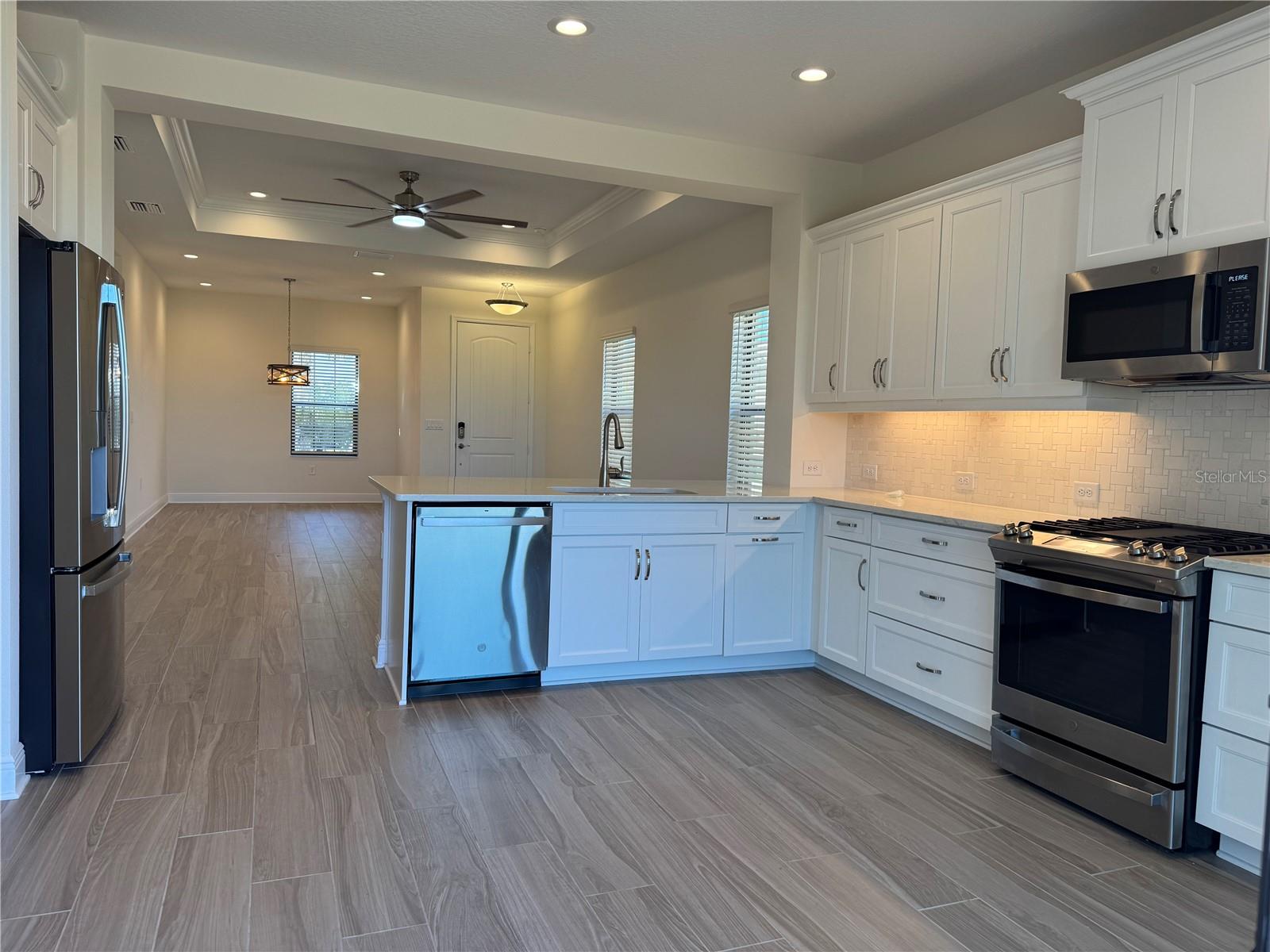 Image 22 of 43 For 261 Potenza Loop