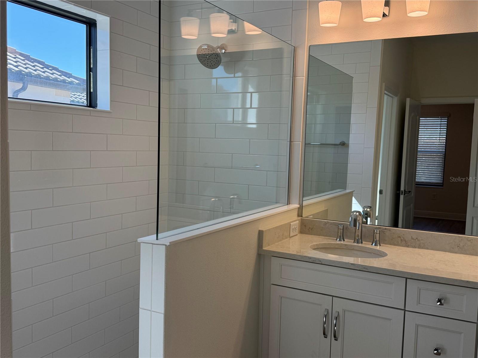 Image 23 of 43 For 261 Potenza Loop