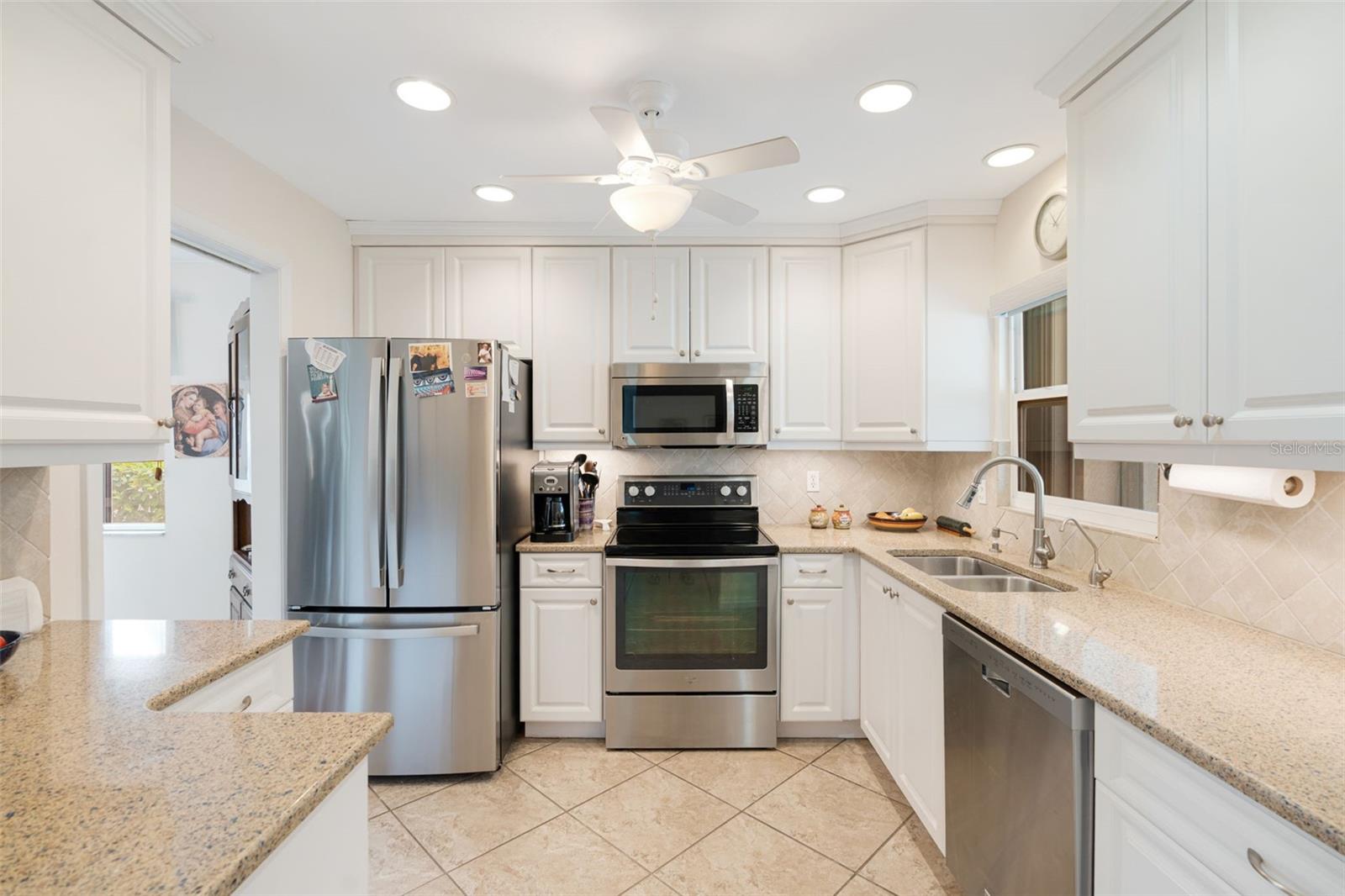 Image 11 of 31 For 2717 Riverbluff Place V49