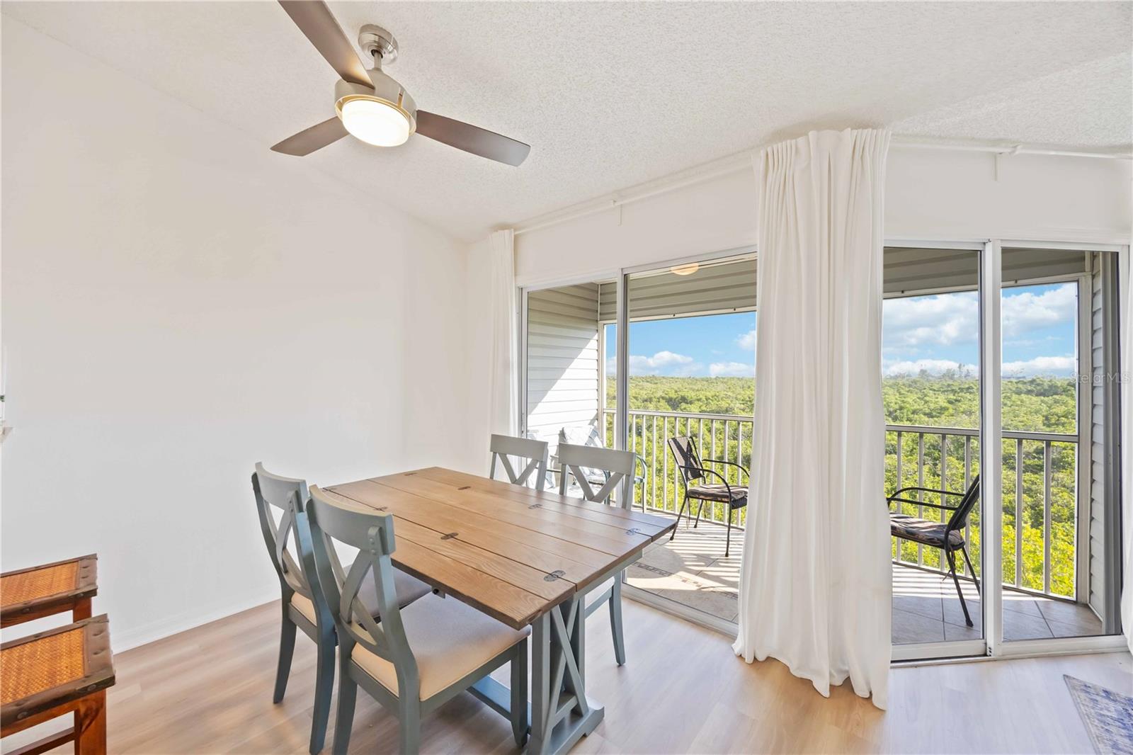 Image 3 of 51 For 3607 Bay Drive 206