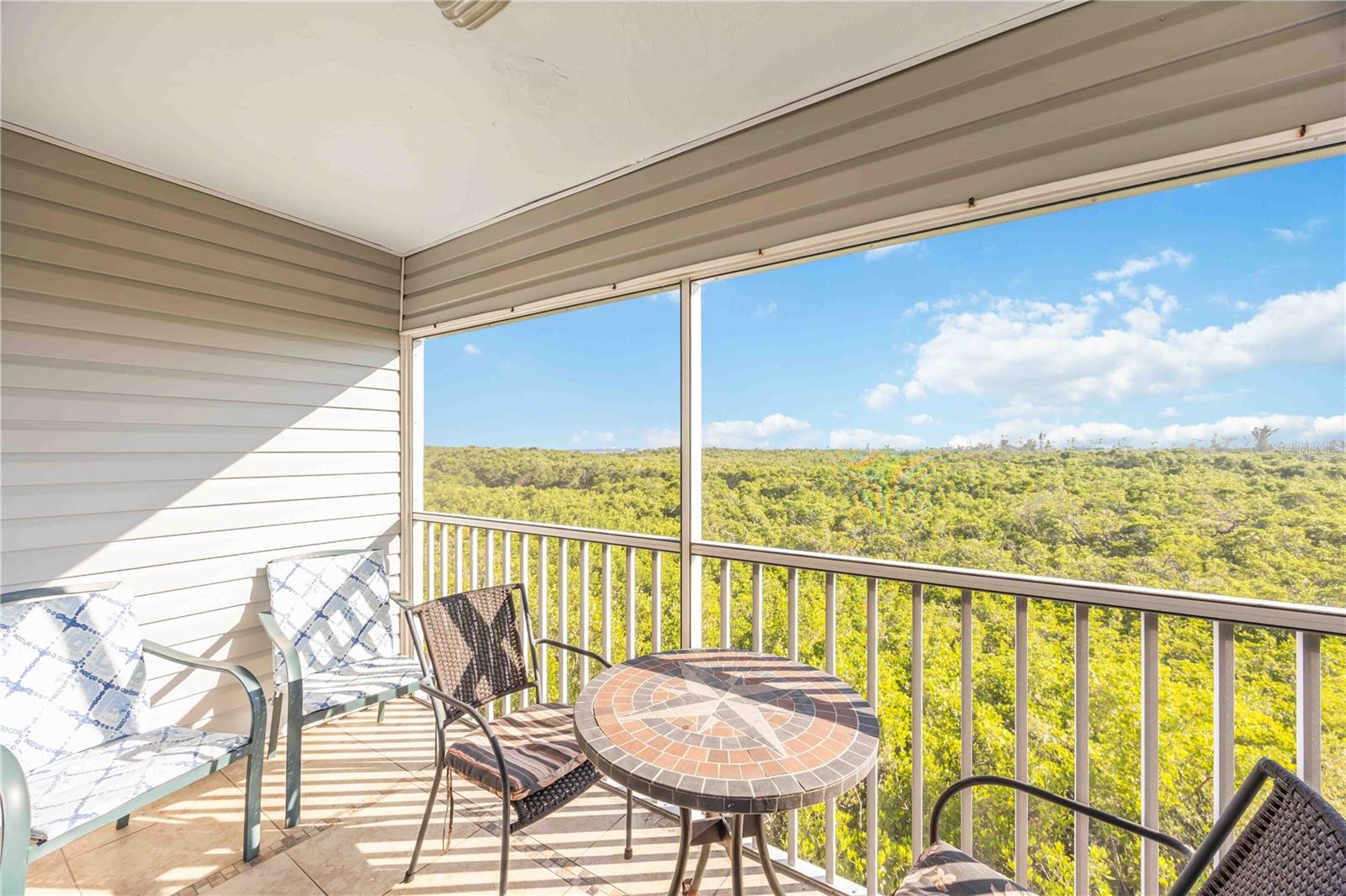 Image 37 of 51 For 3607 Bay Drive 206