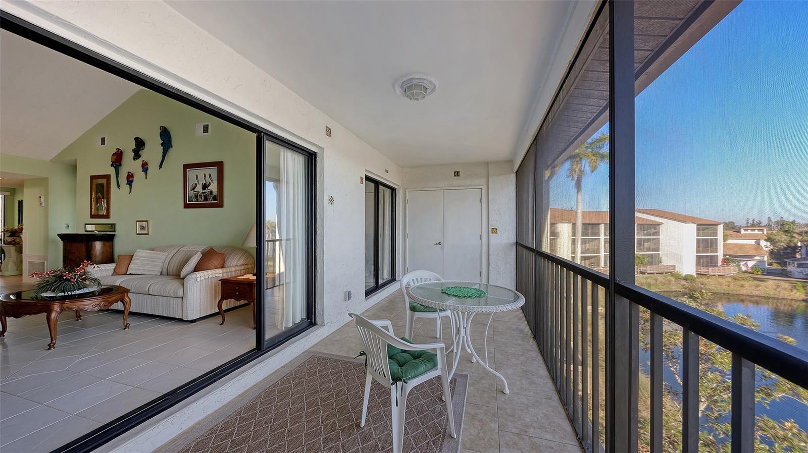 Image 19 of 37 For 1196 Bird Bay Way 310