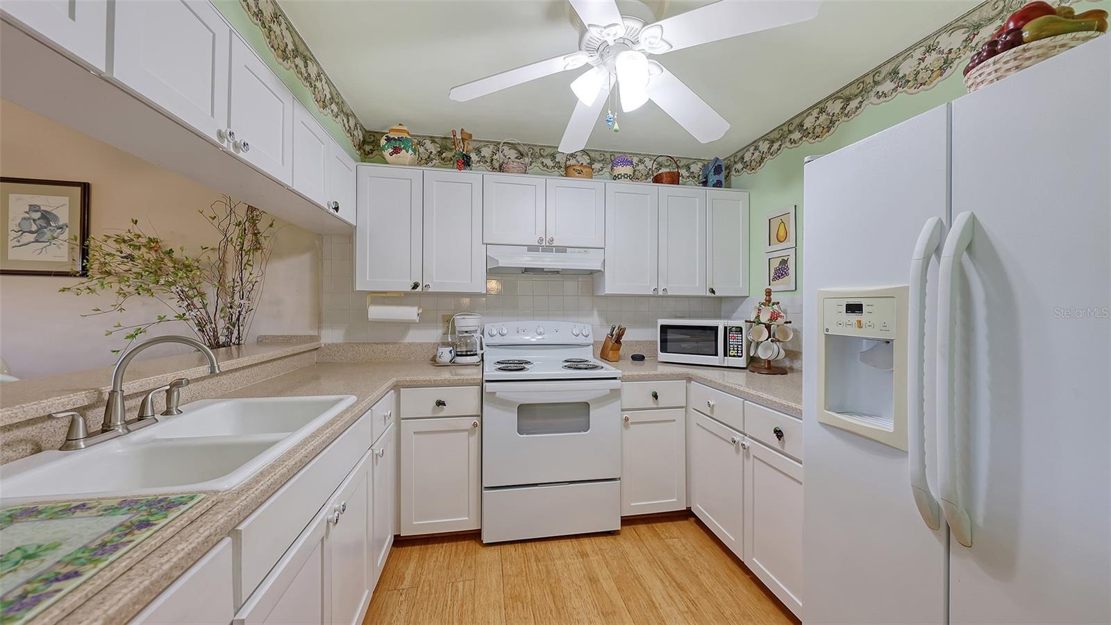 Image 4 of 37 For 1196 Bird Bay Way 310