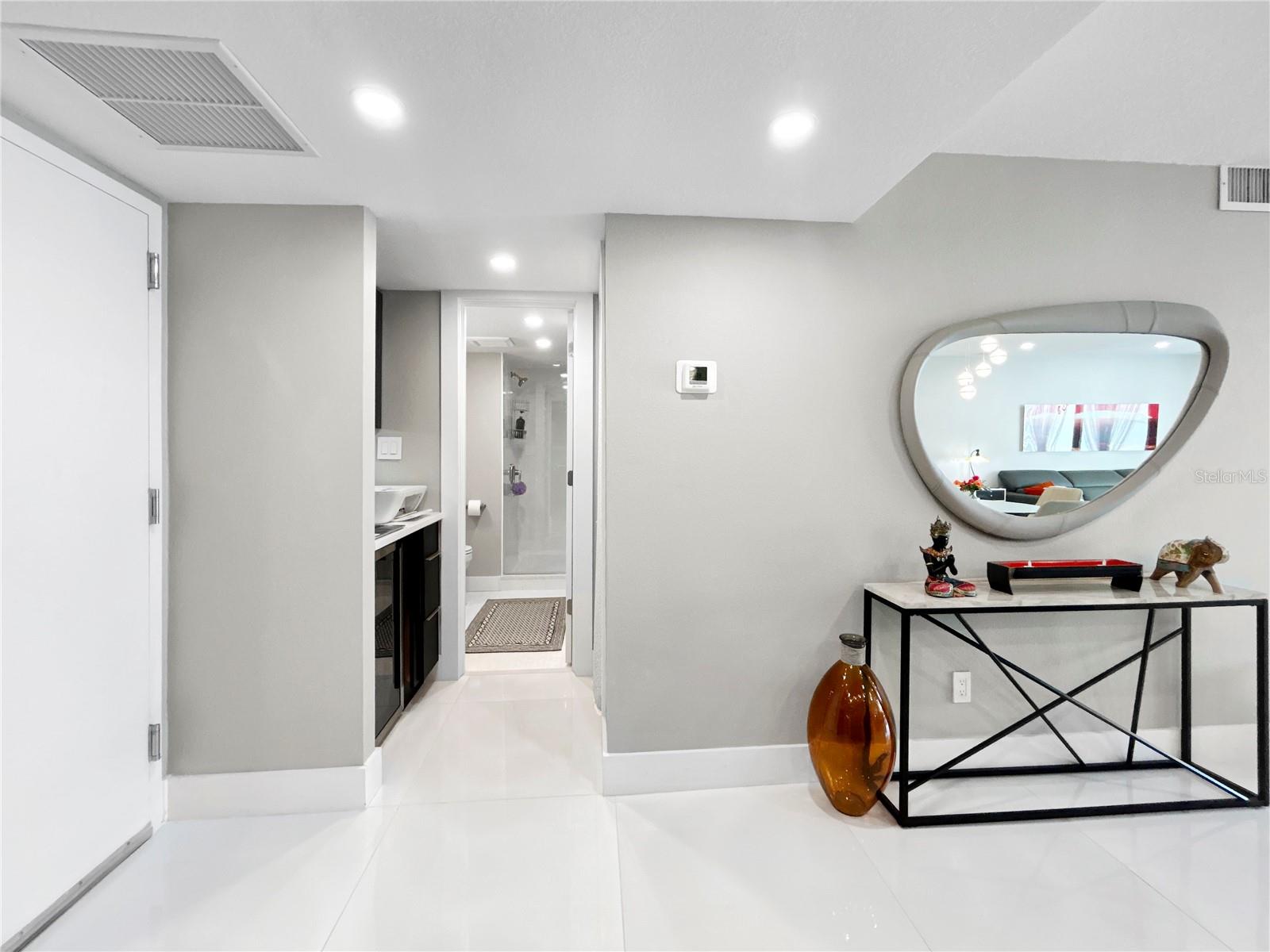 Image 8 of 17 For 101 Gulfstream Avenue Avenue 9c