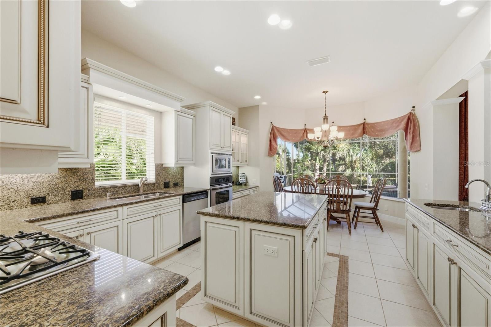 Image 13 of 71 For 1712 Grande Park Drive