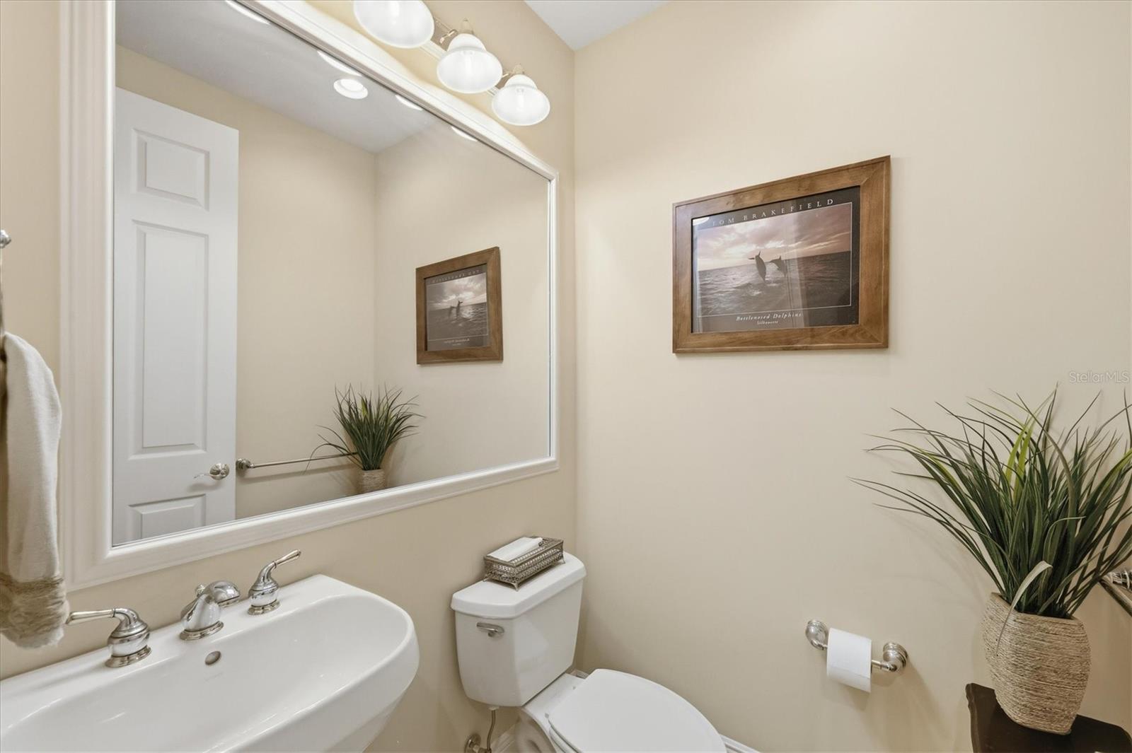 Image 31 of 71 For 1712 Grande Park Drive