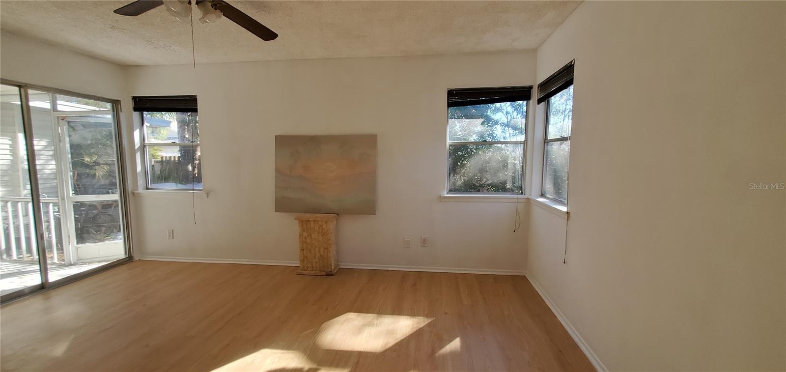 Image 5 of 21 For 3180 Phlox Drive