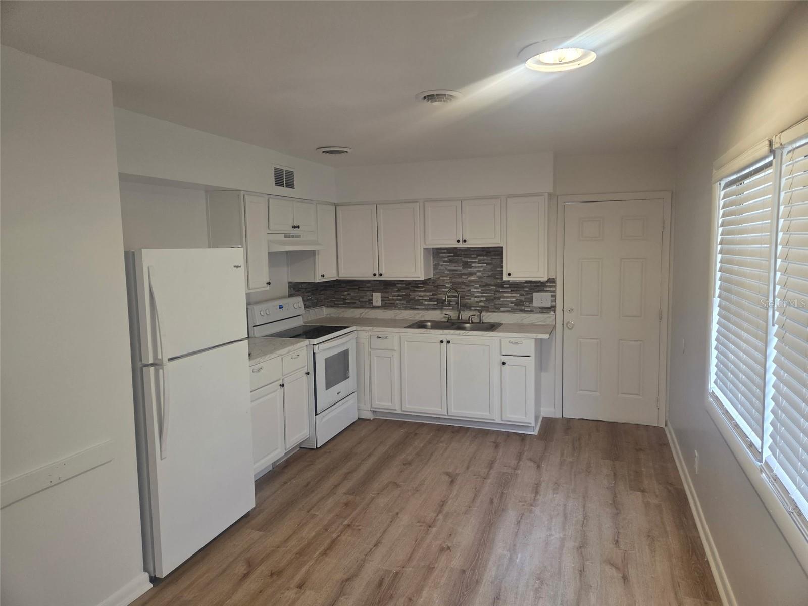 Image 2 of 8 For 6011 Greenwood Lane