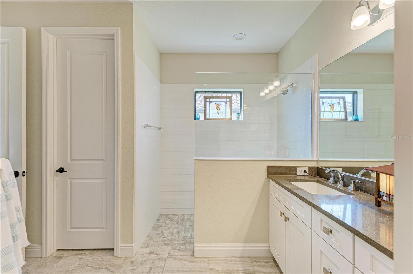 Image 20 of 64 For 329 Palmaria Court