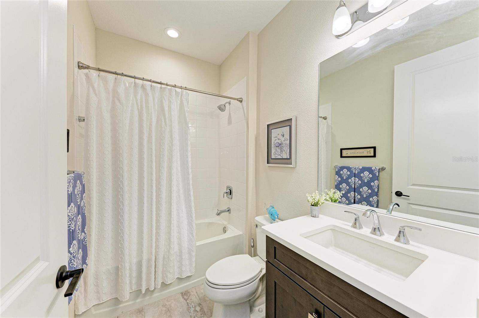 Image 23 of 64 For 329 Palmaria Court