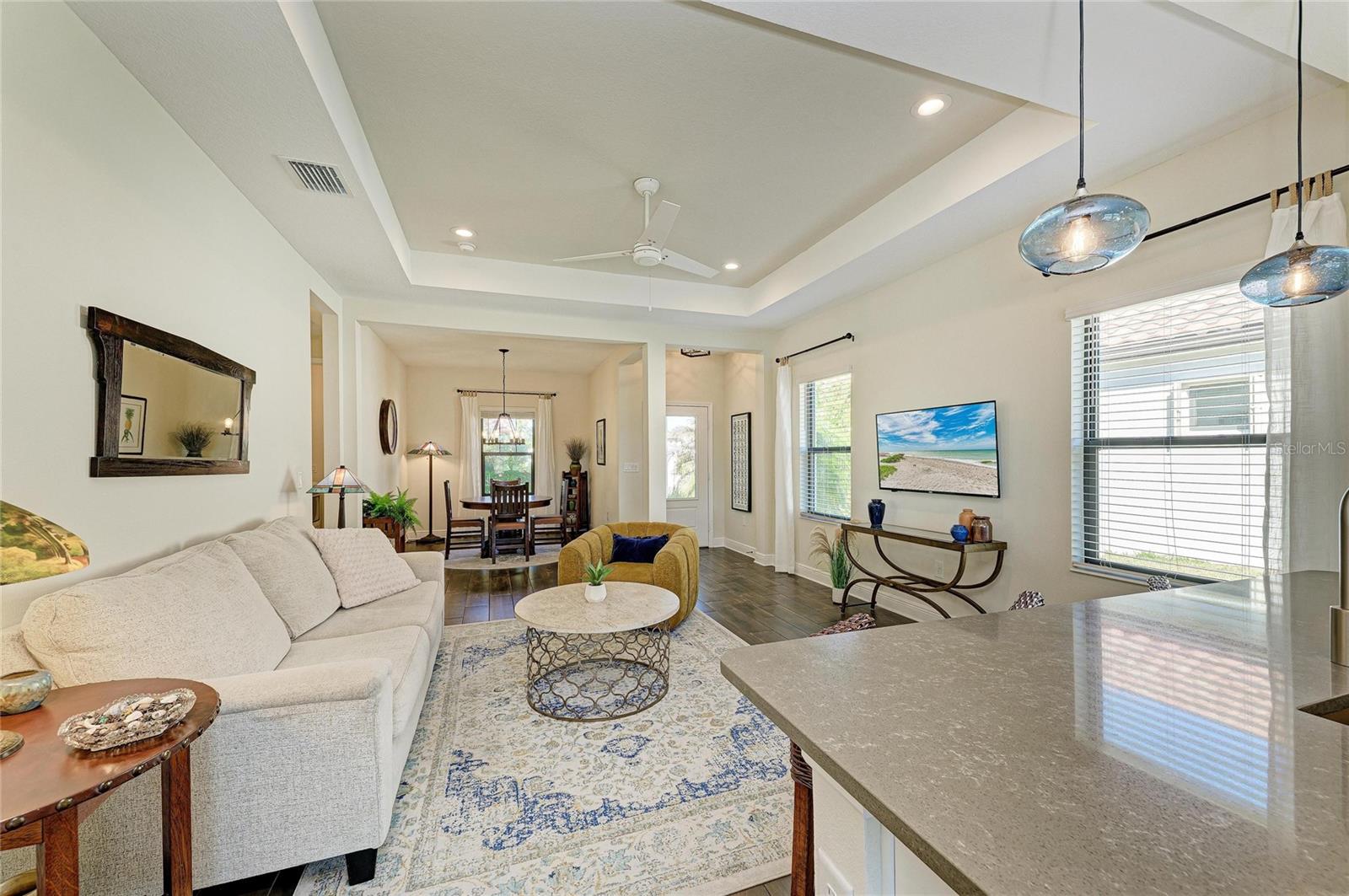 Image 7 of 64 For 329 Palmaria Court