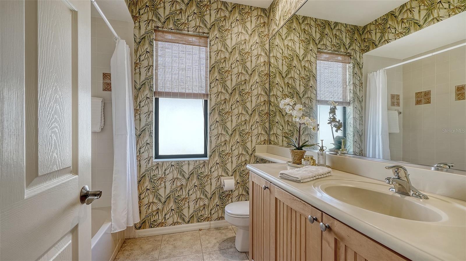 Image 38 of 70 For 664 Crane Prairie Way