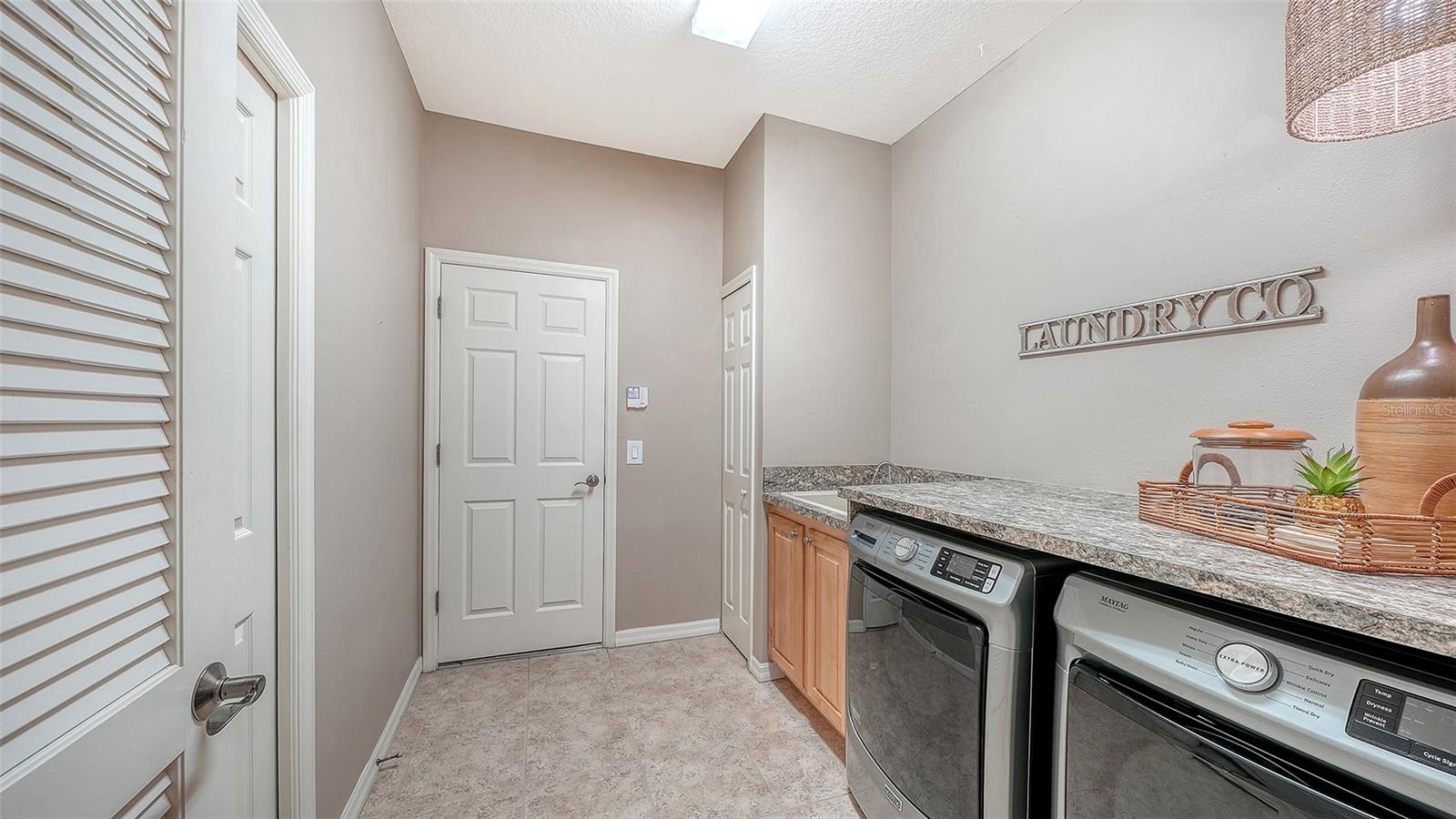 Image 41 of 70 For 664 Crane Prairie Way