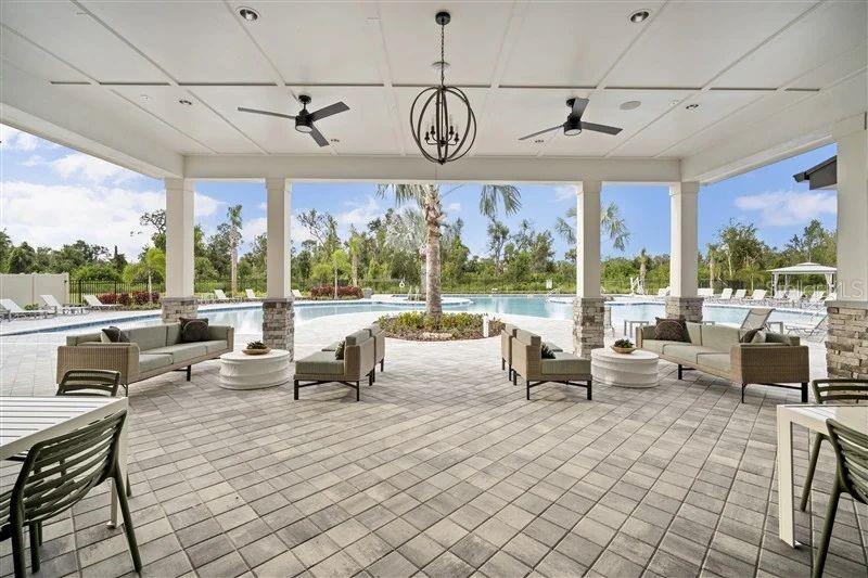 Image 34 of 40 For 10964 65th Terrace E