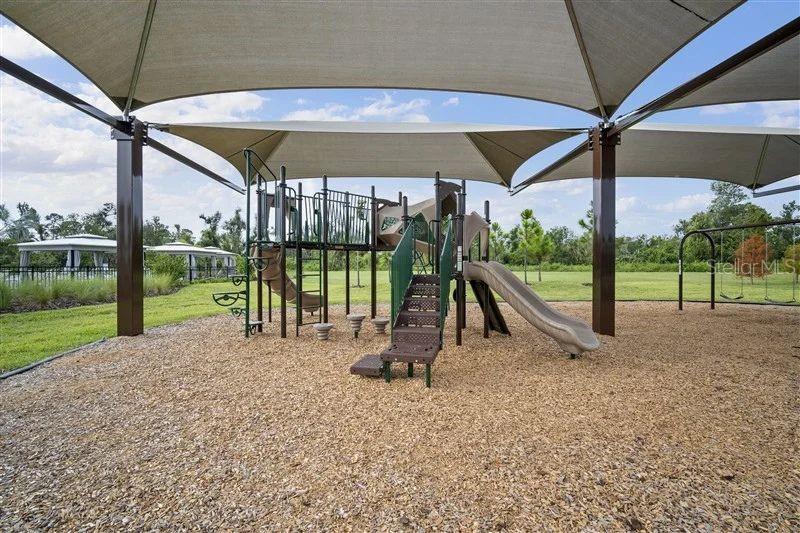 Image 40 of 40 For 10964 65th Terrace E