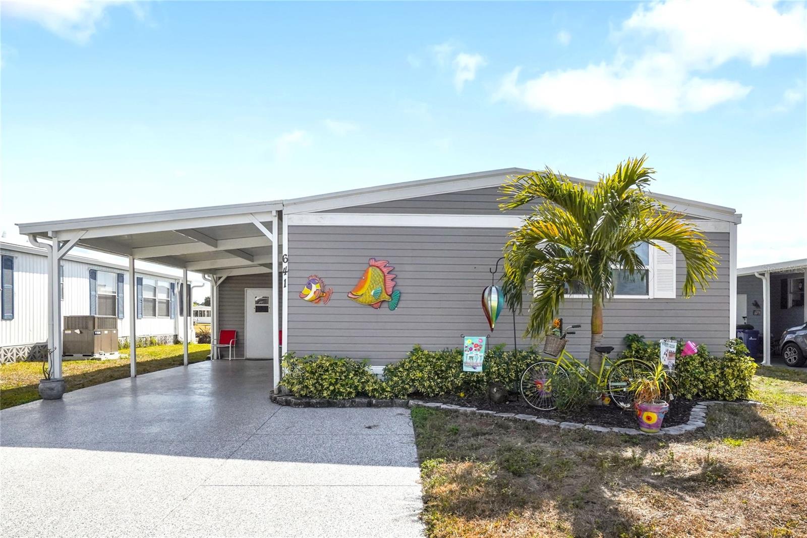 Listing photo id 0 for 641 Fairmount Drive