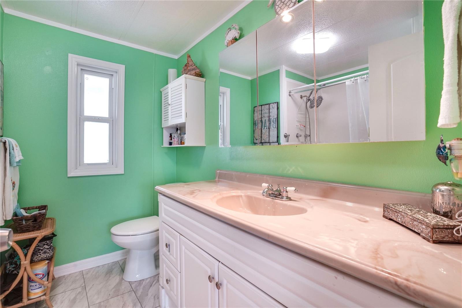 Listing photo id 22 for 641 Fairmount Drive