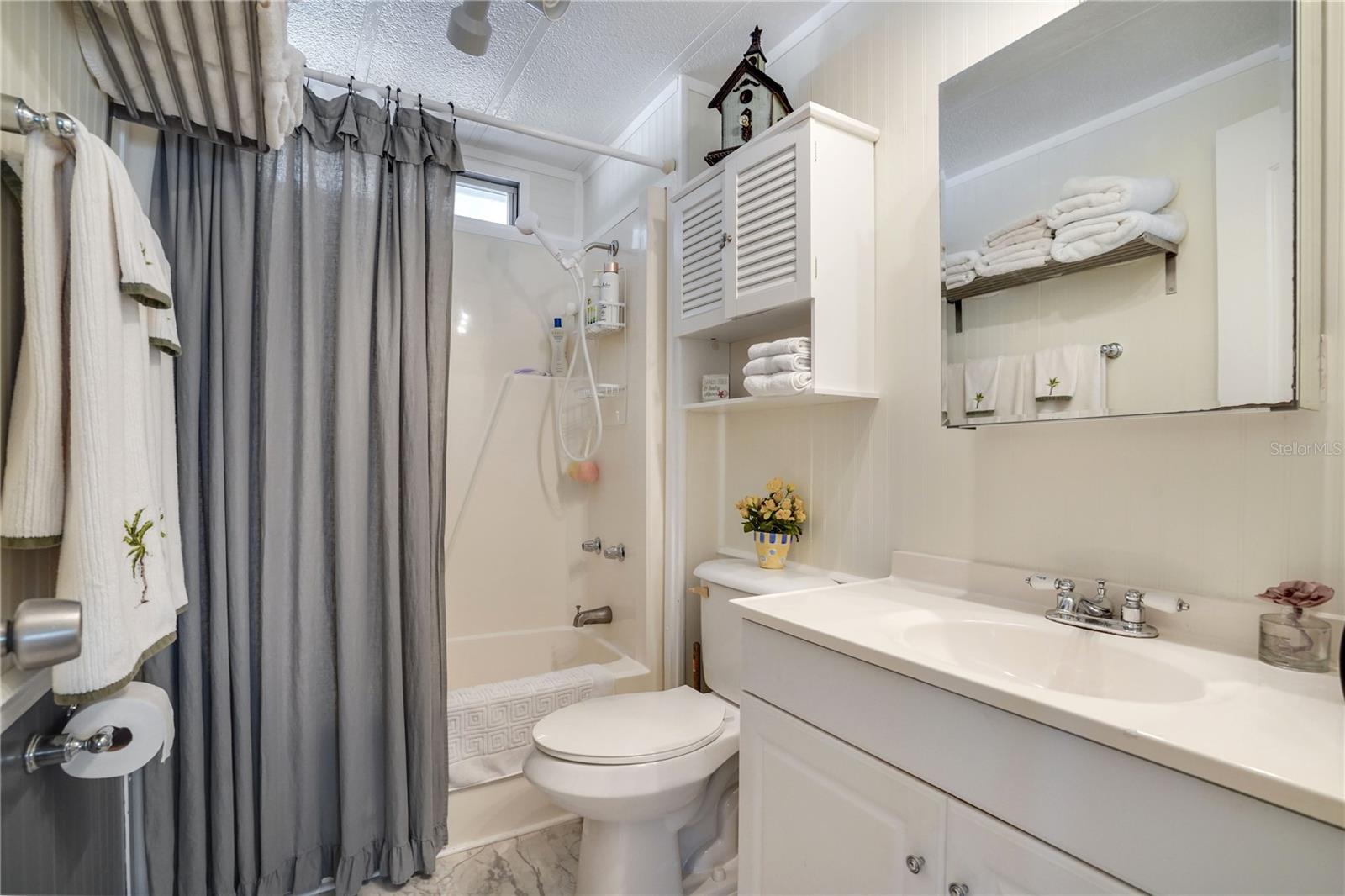 Listing photo id 26 for 641 Fairmount Drive