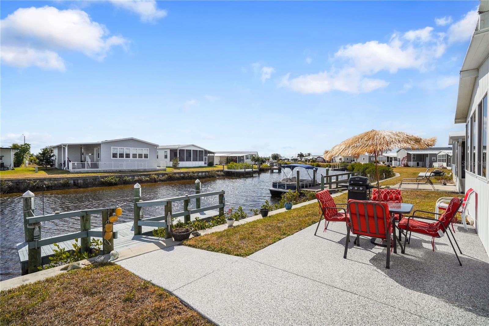 Listing photo id 1 for 641 Fairmount Drive