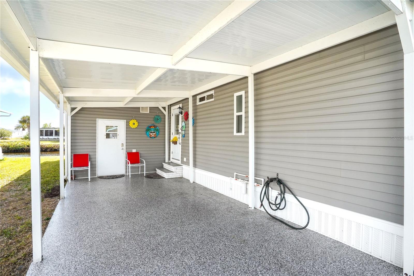 Listing photo id 36 for 641 Fairmount Drive