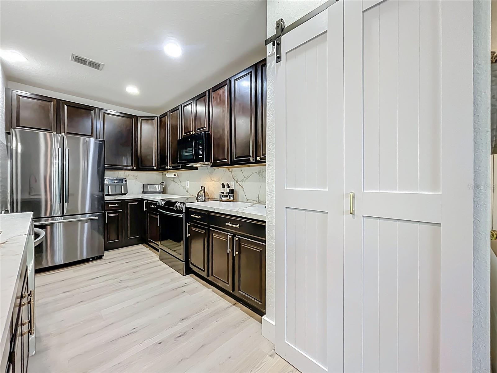 Image 11 of 52 For 9219 Canna Street